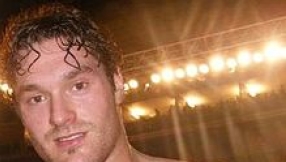 Tyson Fury claims he can beat Floyd Mayweather or Manny Pacquiao