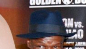 Amir Khan as Floyd\'s next opponent - Floyd Mayweather Sr. wants fight