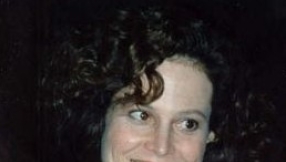 \'Ghostbusters 3\' movie cast news: Sigourney Weaver open to cameo role in reboot