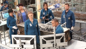 \'Bones\' season 10 spoilers: Cyndi Lauper guest stars in episode 11 \