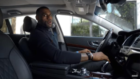 Cleveland Cavaliers rumors 2015: LeBron James stands firm he drives a Kia 900 [VIDEO]