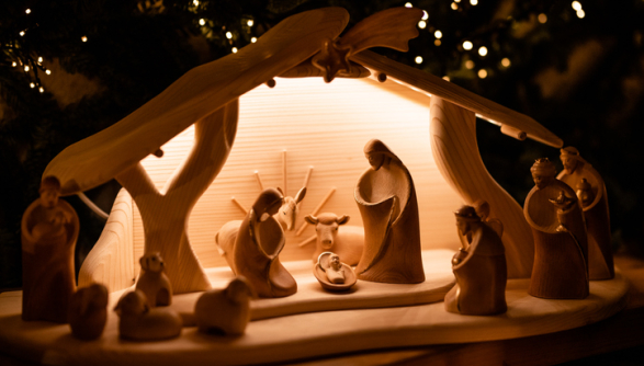 nativity scene, christmas, baby Jesus, birth of jesus, mary and joseph