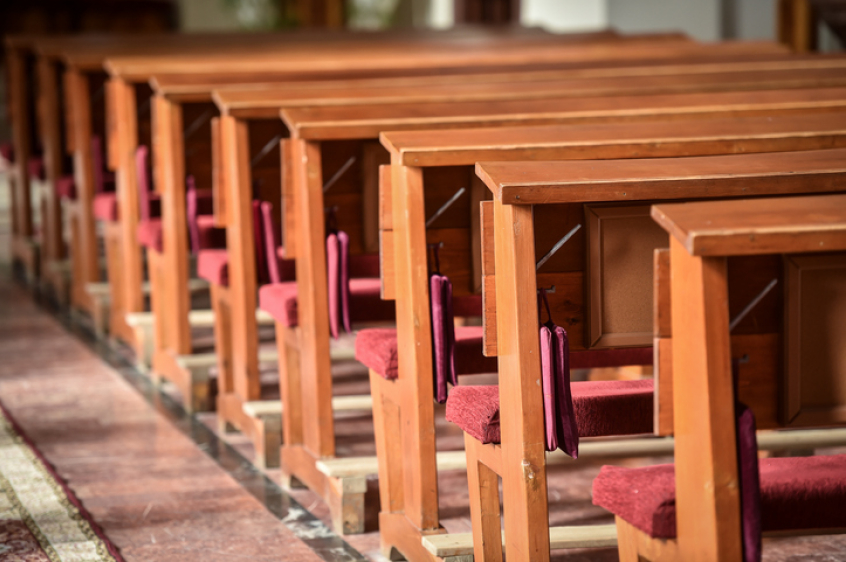 pews, church, church attendance