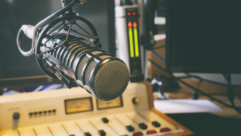 radio DJ, speaking, talk