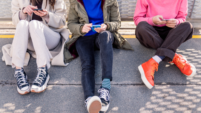 social media, teens, teenagers, young people, youth