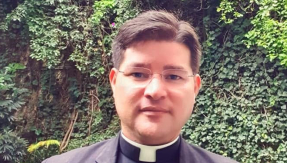 Bishop Dr. Jylman Red Jurado Farfán.