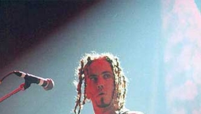 Korn Guitarist Quits Band in Pursuit of Christ