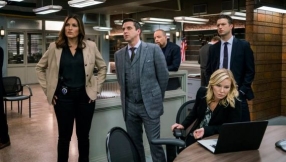 \'Law & Order: SVU\' season 18 spoilers, news: Donald Trump-esque episode not coming out until 2017