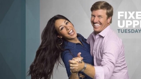\'Fixer-Upper\' Chip and Joanna Gaines news: Couple celebrates bakery\'s first anniversary plus their funniest on-screen bloopers revealed
