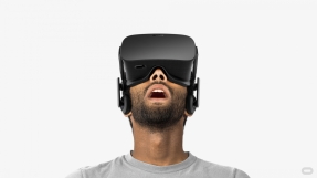 Facebook to unveil $200 standalone VR device by 2018