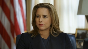 \'Madam Secretary\' season 4 spoilers: Morgan Freeman returns to direct premiere; possible romance betwen Stevie and Dmitri?