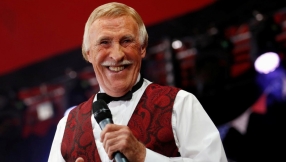 Bruce Forsyth news: British TV icon\'s death caused by lung-related complications