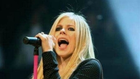 Avril Lavigne news: Star makes live appearance during Nickelback concert