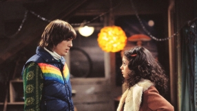 Ashton Kutcher and Mila Kunis news: Couple's son wears 'That 70's Show' Jackie and Kelso shirt