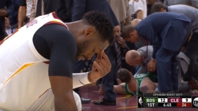 Boston Celtics forward Gordon Hayward suffers gruesome leg injury during season opener