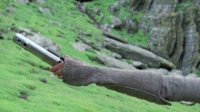 'Star Wars: The Last Jedi' director shares reasons for avoiding use of green screen in movie