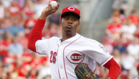MLB trade rumors: Twins reportedly eyeing Reds' Raisel Iglesias