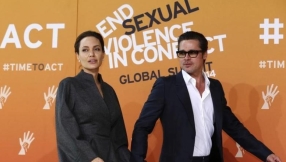 Brad Pitt chooses film projects that are closer to Angelina Jolie and children?