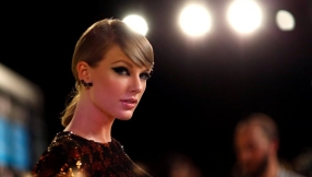 Taylor Swift vs David Mueller update: DJ claims he already had sent $1 to singer