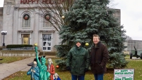 Anti-religion group places atheist nativity scene outside courthouse 