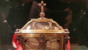 Rare relic of Thomas Becket returns to Canterbury Cathedral in anniversary year