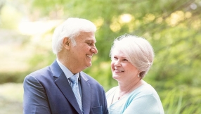 Ravi Zacharias asks for prayer as he's diagnosed with cancer
