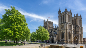 Iftars at cathedrals spark debate