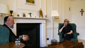 Archbishop of Canterbury meets Chief Rabbi to discuss Jewish community's 'pain' over engagement with pro-Palestinian document