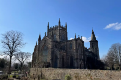 Church of Scotland considers giving up historic abbey to government care