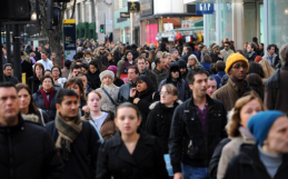 Last minute Christmas shopping as popular as ever