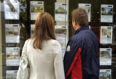 Third of Brits will struggle with rent or mortgage payments in 2014