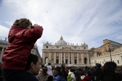 Abortion is \'horrific\', says Pope