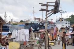 New homes in Philippines may not withstand future storms - World Vision