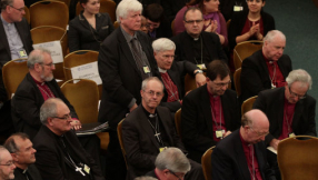 Evangelicals in CofE want 12 bishops after women bishops vote