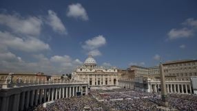 Pope allows Vatican bank to stay open