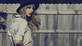 Ed Sheeran says Taylor Swift should date Orlando Bloom amid rumors actor dating Selena Gomez
