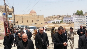 40,000 Iraqis forced to flee IS are now dying on Sinjar mountain
