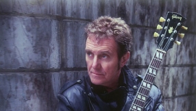 Alvin Stardust, glam rocker who found God on a train journey, dies aged 72