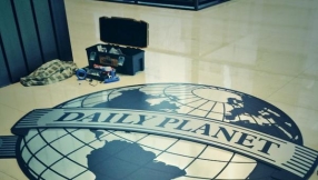 Batman vs Superman movie news: New photos shows the Daily Planet in one of Chicago\'s office buildings