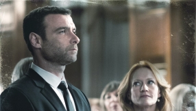 \'Ray Donovan\' season 3 spoilers: Abby turns over a new leaf