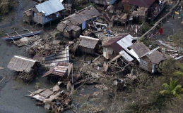 Rescue workers struggle in aftermath of Typhoon Hagupit