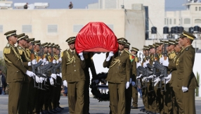 Palestinian minister\'s funeral sees thousands mourn 