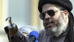 US seeks life in prison for \'global terrorist leader\' imam Abu Hamza