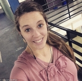Jill Duggar chooses Rick Warren sermon over music for her workout as she thanks God for 200 days of marriage to Derick Dillard