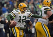Aaron Rodgers doesn\'t think God cares about who wins the football game