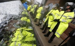 Ferguson police department  to face Department of Justice action over racial discrimination 