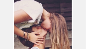 Sadie Robertson proves to her boyfriend that she has athletic skills