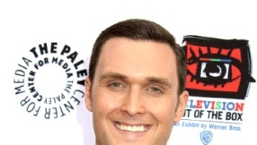 \'Supergirl\' cast update: Owain Yeoman to play alien convict villain Vartox