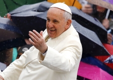 Step away from the pasta and take some exercise - Pope Francis told by Vatican doctors