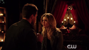 \'Arrow\' season 3 spoilers: Oliver and Ray team up in episode 19 \'Broken Arrow\'